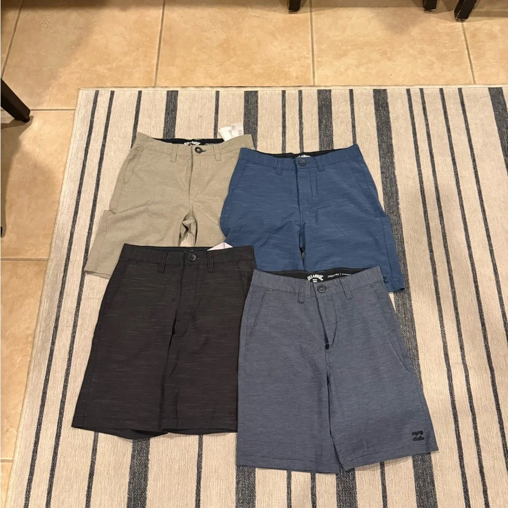 Billabong Men's Flat Front Shorts (4 pairs) Size 24 - Picture 1 of 4